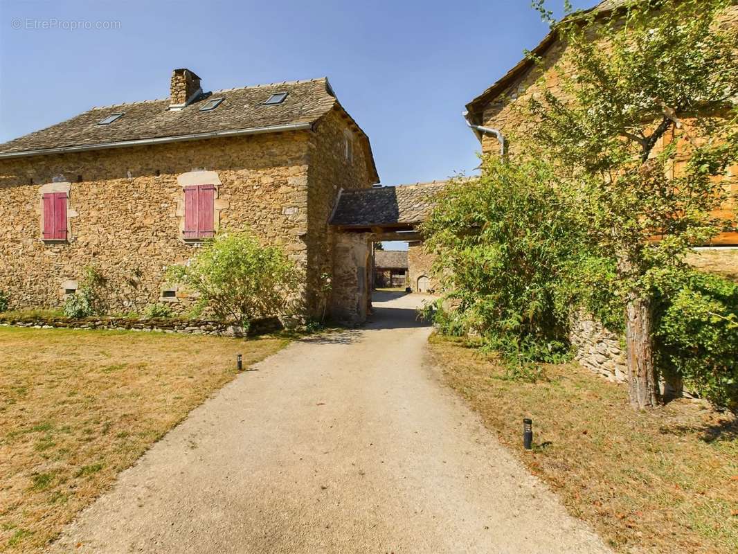 Maison à RIEUPEYROUX