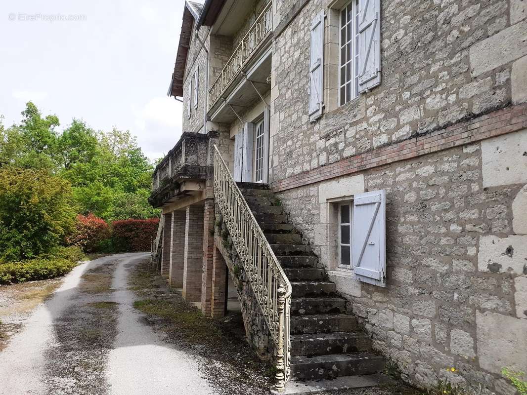 Maison à MONTPEZAT-DE-QUERCY