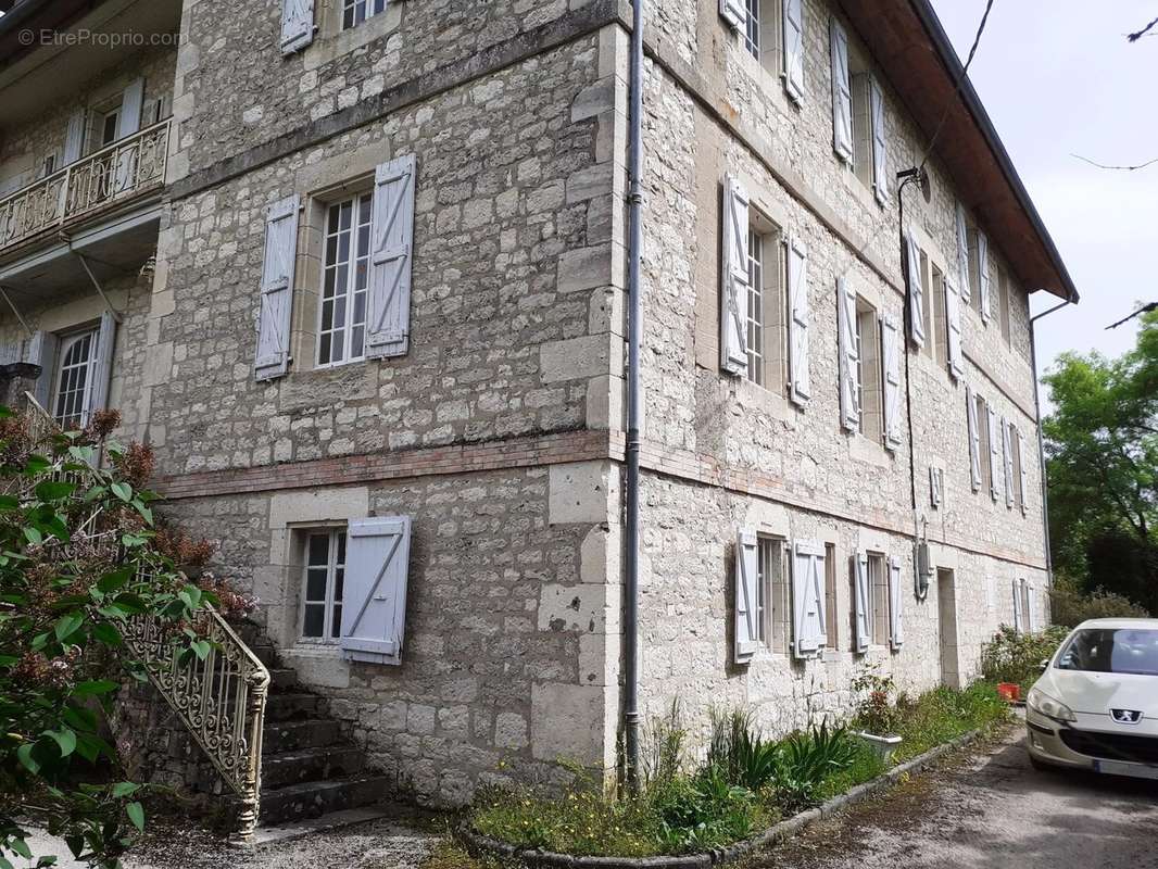 Maison à MONTPEZAT-DE-QUERCY