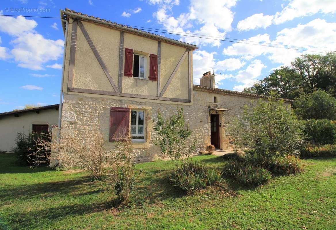 Maison à TOURNON-D&#039;AGENAIS