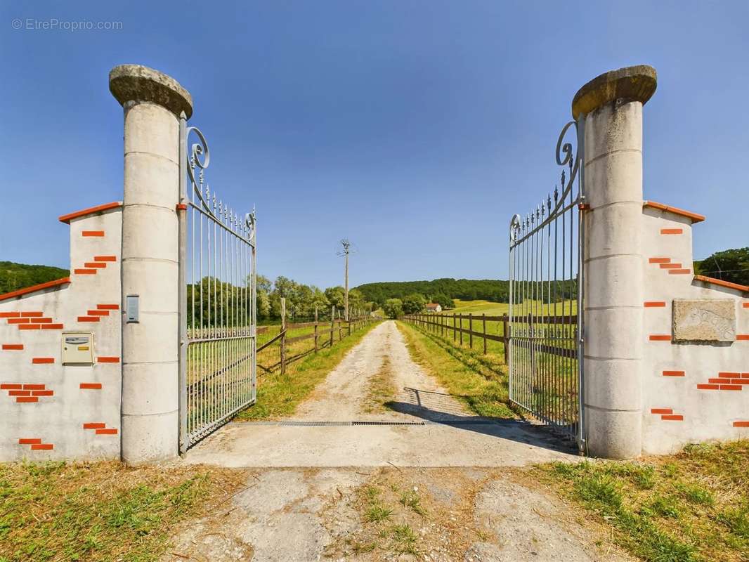 Maison à PENNE-D&#039;AGENAIS