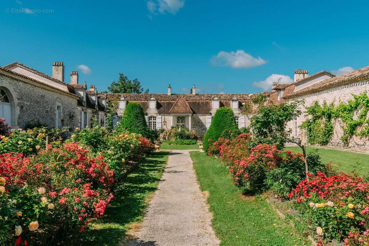 Maison à MONFLANQUIN