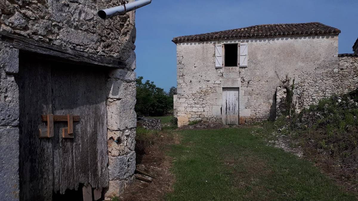 Maison à BOURG-DE-VISA