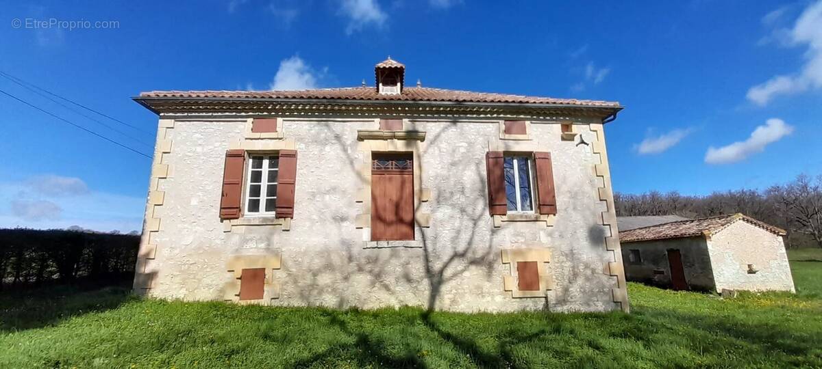 Maison à ROQUECOR