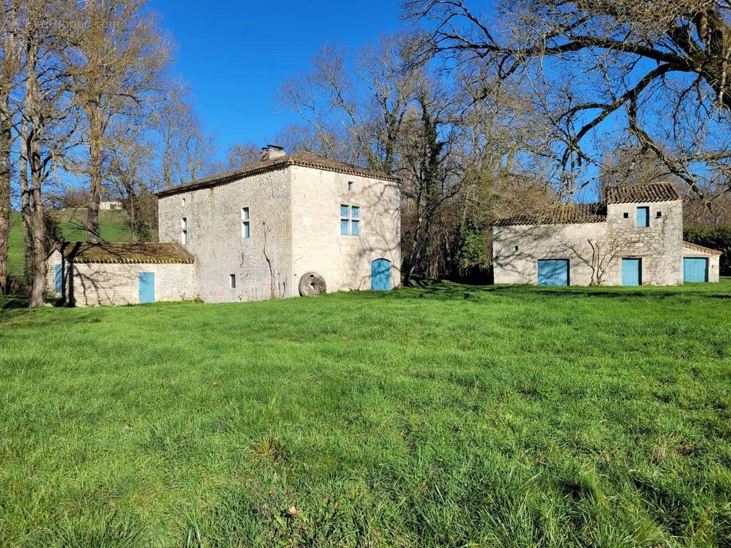 Maison à LACOUR