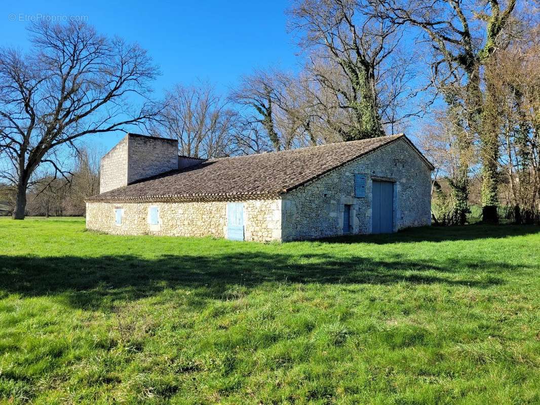 Maison à LACOUR