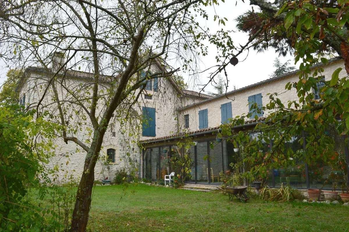 Maison à MONTAIGU-DE-QUERCY