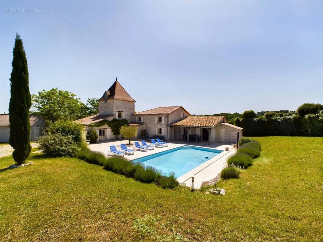 Maison à MONTAIGU-DE-QUERCY