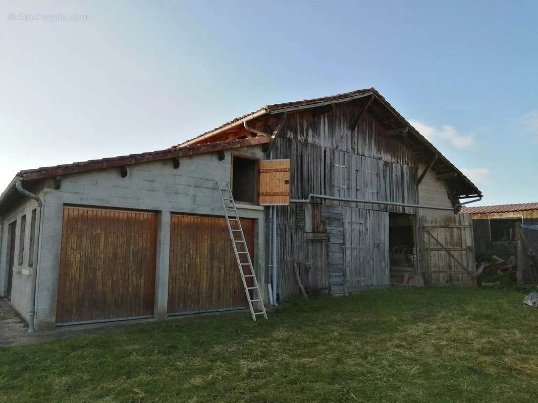 Maison à CHARROUX