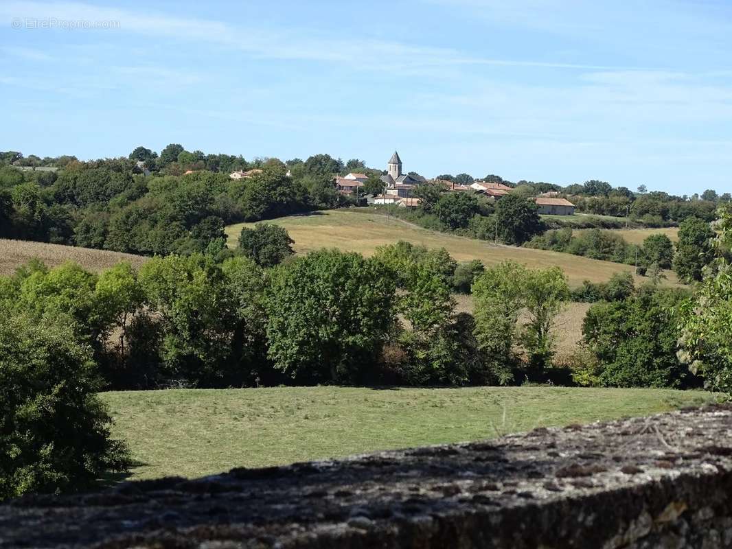 Maison à CHATAIN