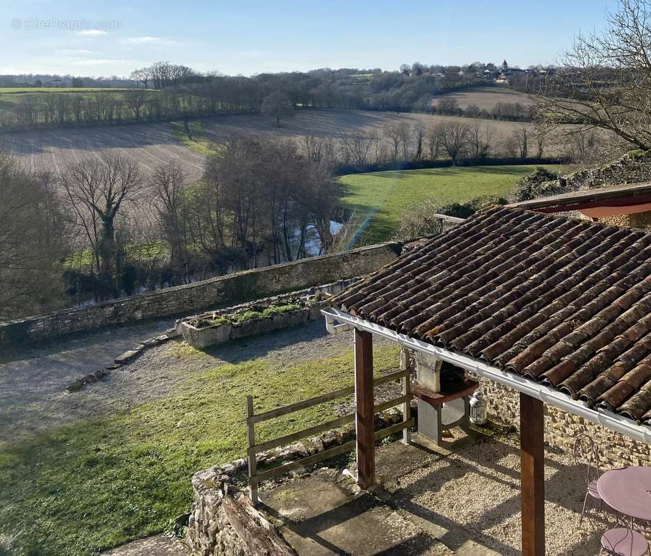 Maison à CHATAIN