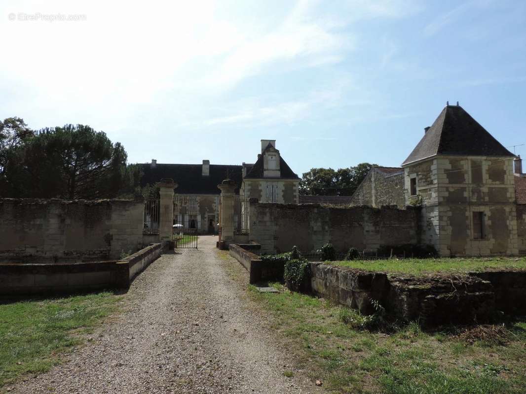 Maison à CHATELLERAULT