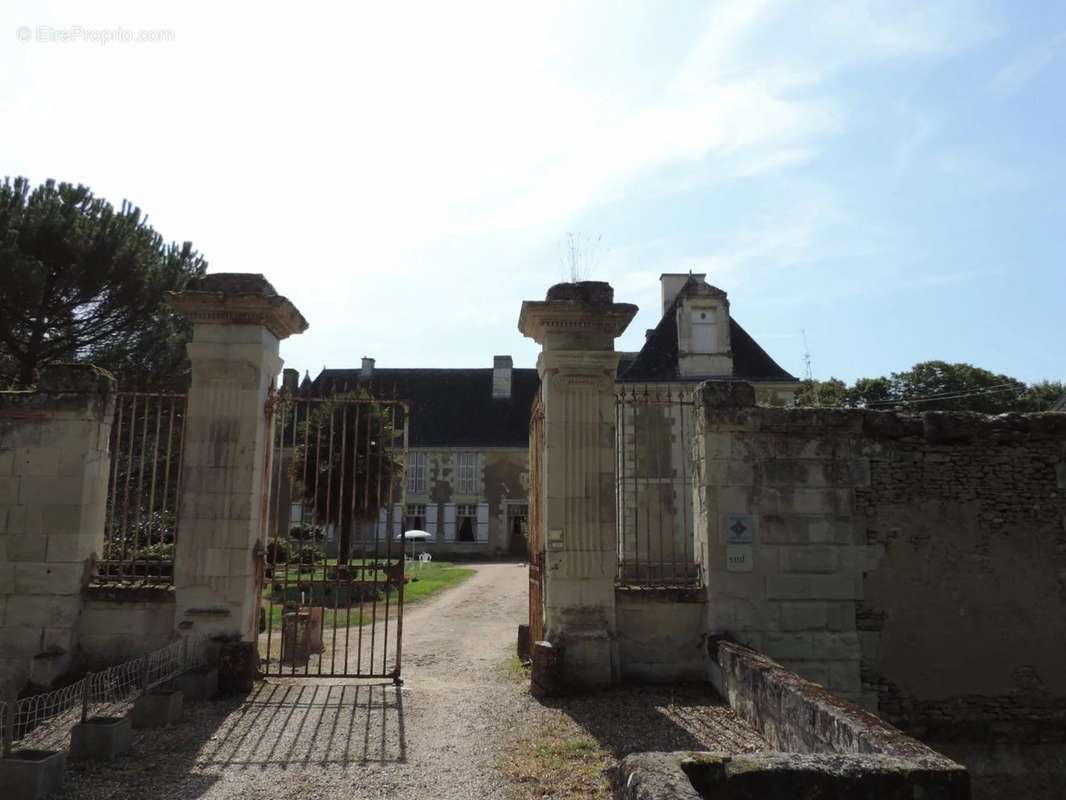 Maison à CHATELLERAULT