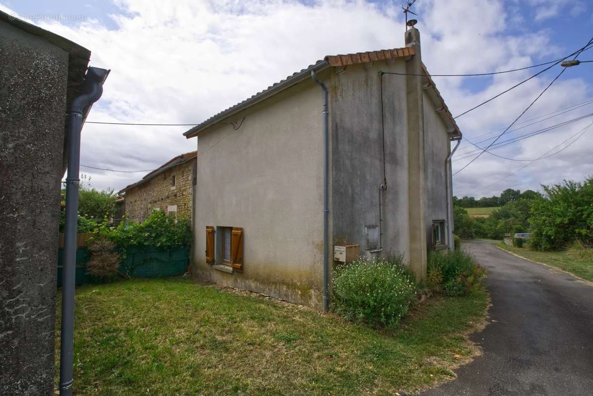 Maison à SAINT-GOURSON