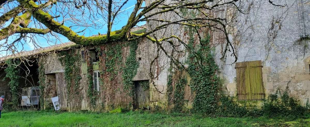 Maison à SAUZE-VAUSSAIS