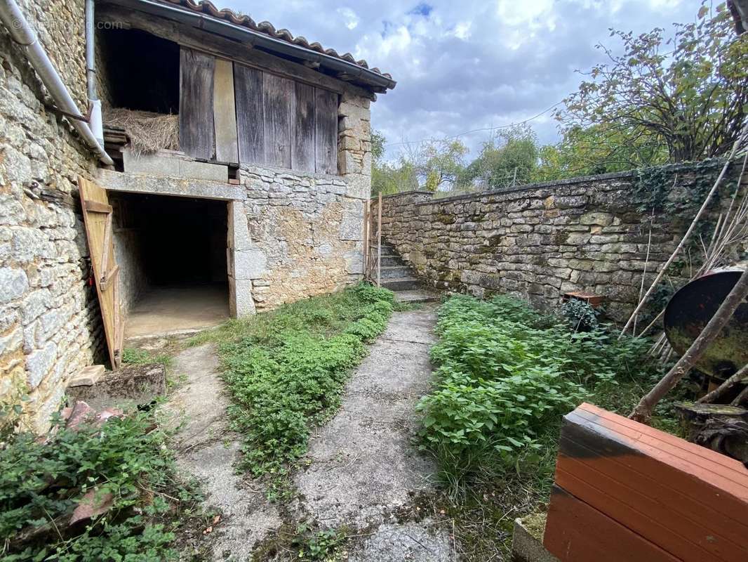 Maison à BEAULIEU-SUR-SONNETTE