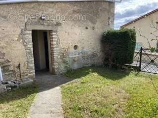 Maison à BEAULIEU-SUR-SONNETTE