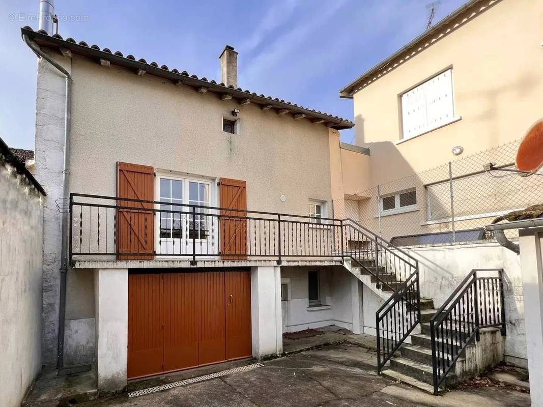 Maison à CHARROUX