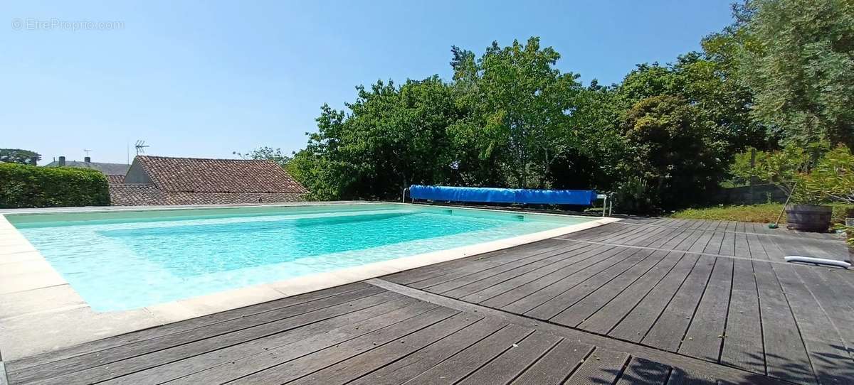 Maison à BOURG-CHARENTE