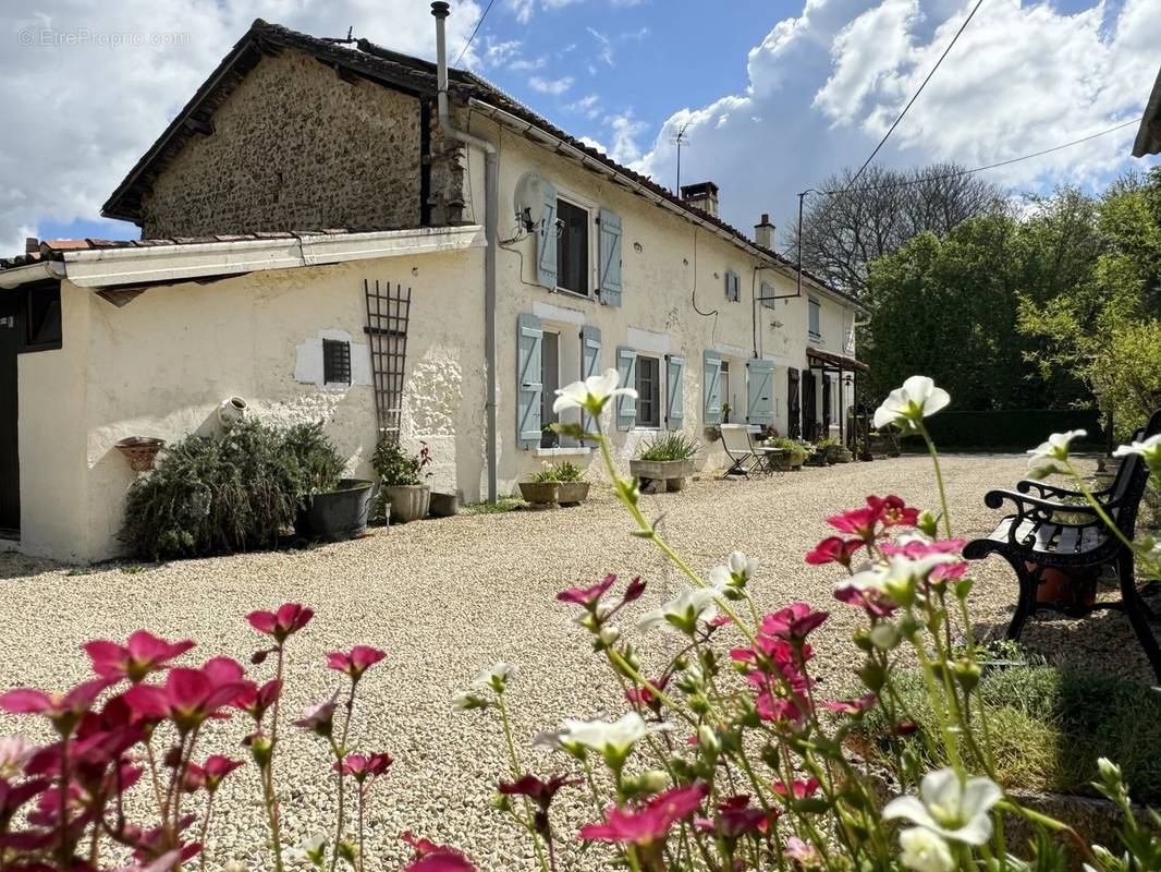 Maison à ROMAGNE