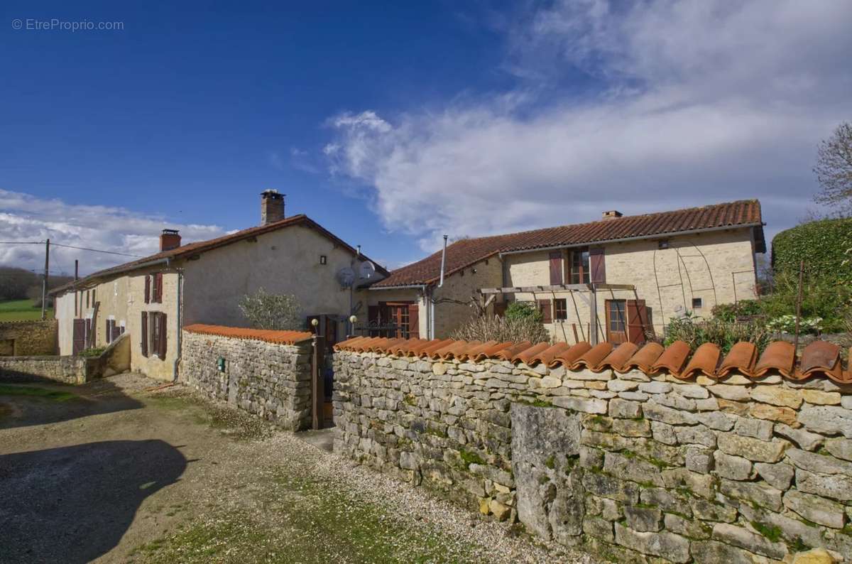 Maison à SAINT-GOURSON