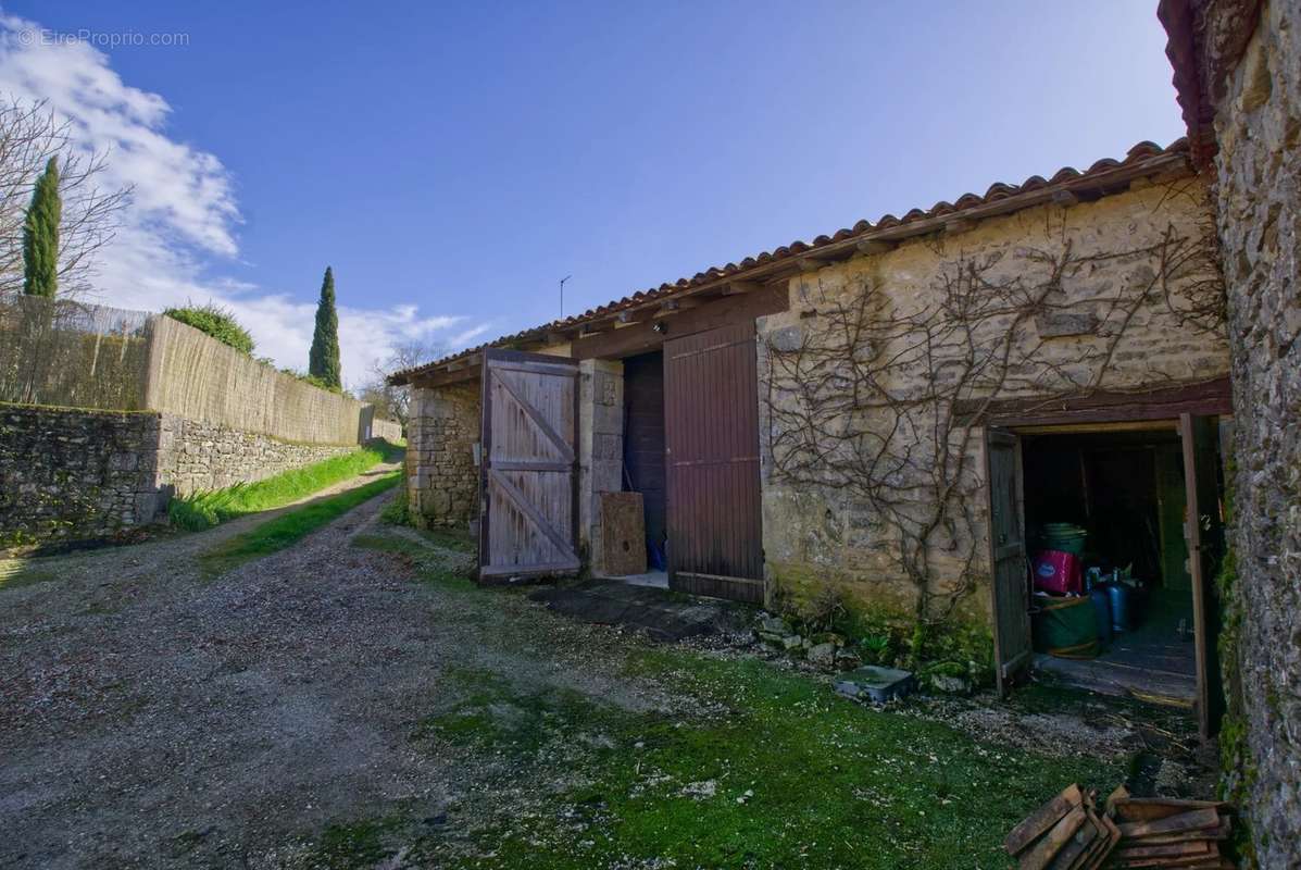 Maison à SAINT-GOURSON