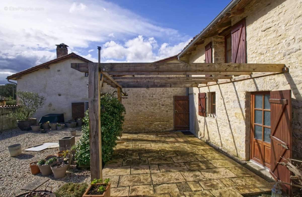 Maison à SAINT-GOURSON