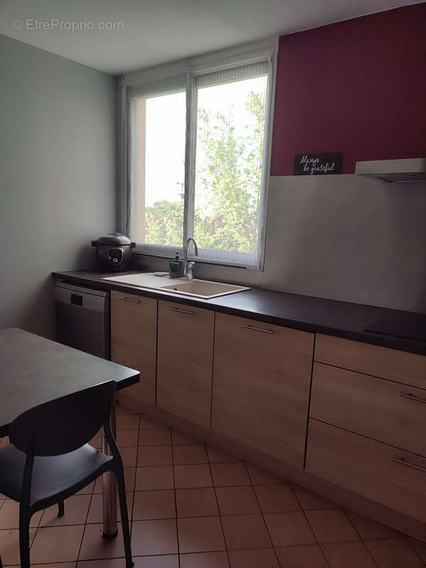 Appartement à SATHONAY-CAMP