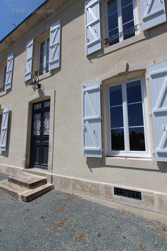 Maison à COULONGES-SUR-L&#039;AUTIZE