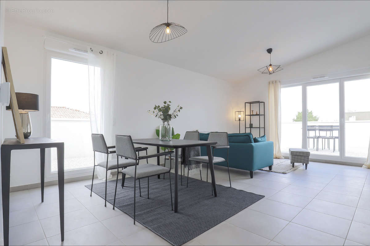 Appartement à VILLENAVE-D&#039;ORNON