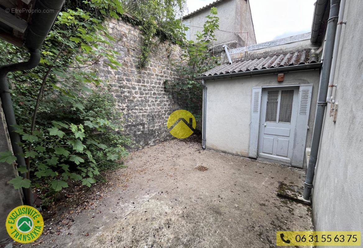 Maison à CHATEAUNEUF-SUR-CHER