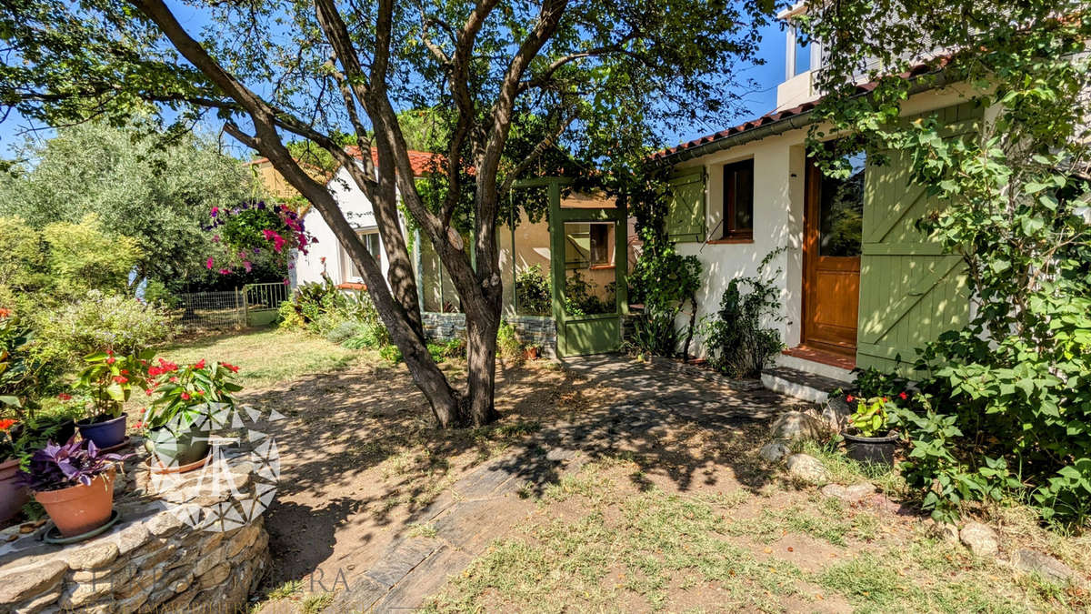 Maison à MONTESQUIEU-DES-ALBERES