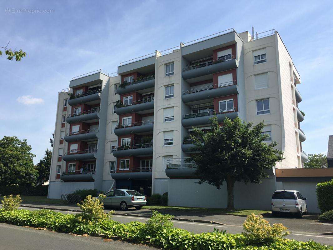 Appartement à LES PONTS-DE-CE