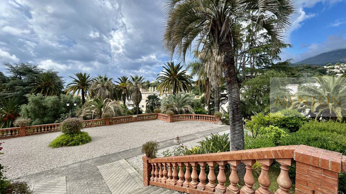 Appartement à MENTON