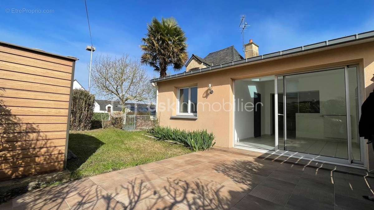 Maison à CHARTRES-DE-BRETAGNE