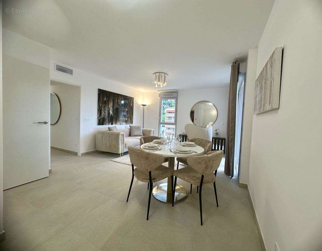 Appartement à MENTON