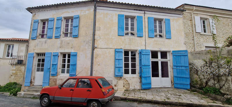 Maison à TONNAY-BOUTONNE