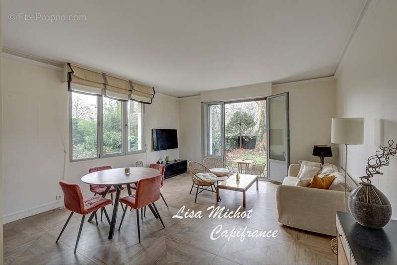 Appartement à NEUILLY-SUR-SEINE