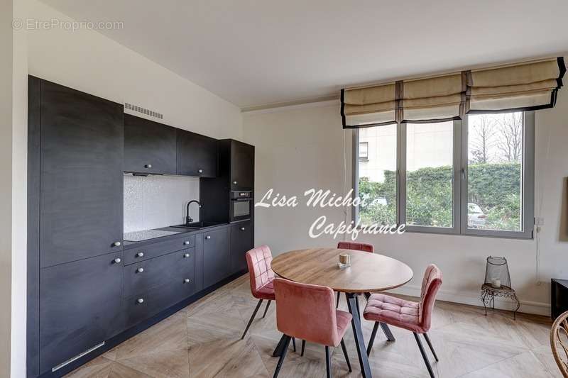 Appartement à NEUILLY-SUR-SEINE