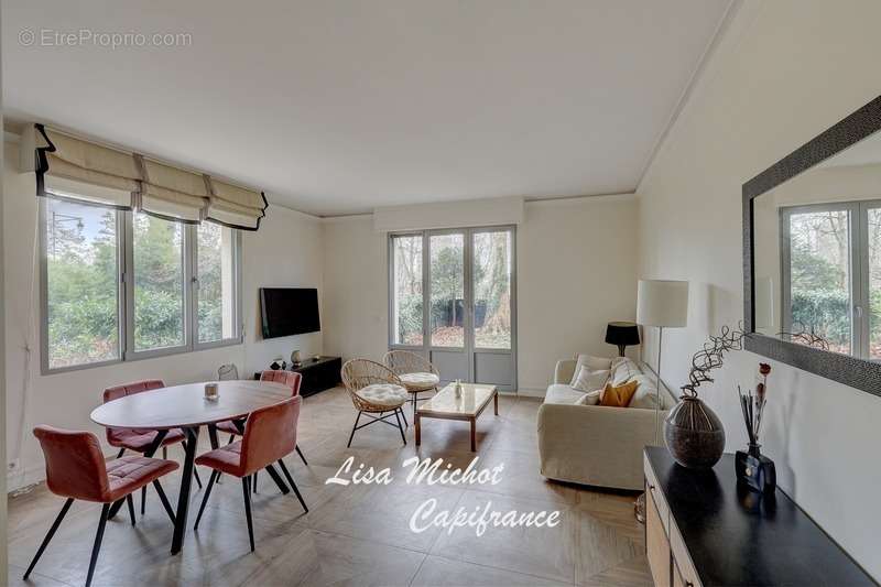 Appartement à NEUILLY-SUR-SEINE