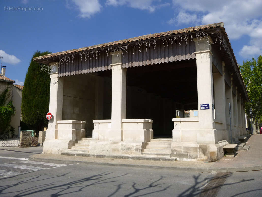 Appartement à FONTVIEILLE