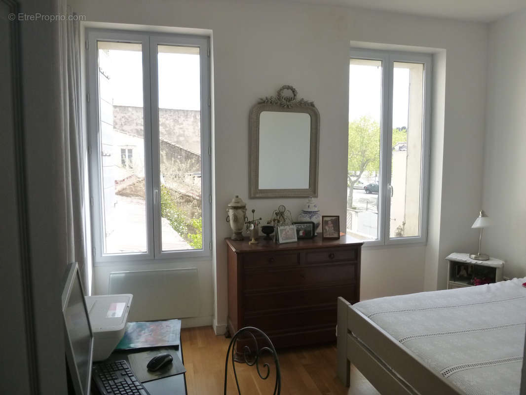 Appartement à FONTVIEILLE