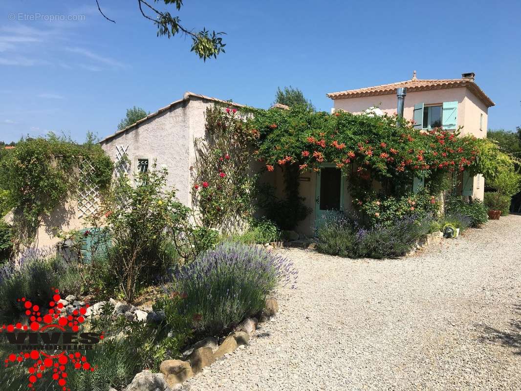 Maison à SAINT-JEAN-DE-MINERVOIS