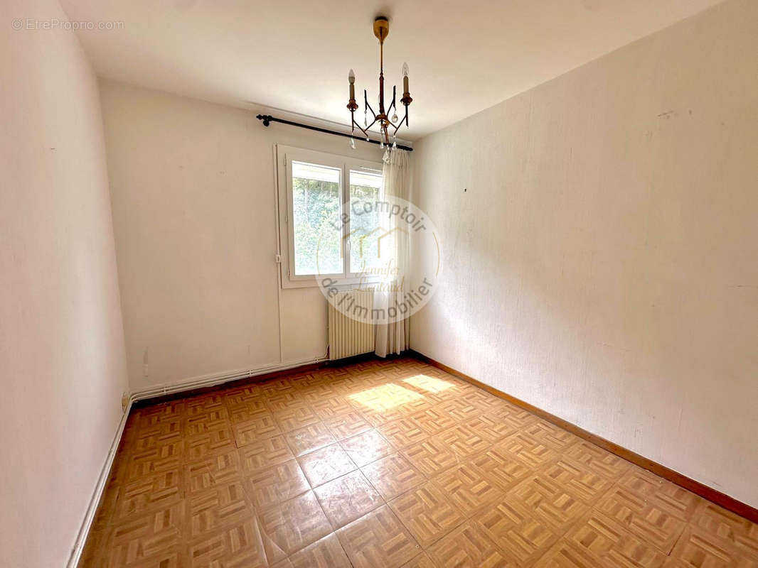 Appartement à MARSEILLE-9E