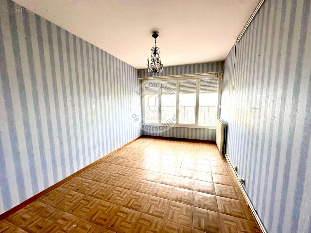 Appartement à MARSEILLE-9E