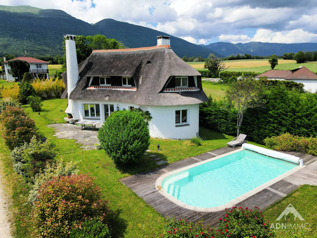 Maison à CHEVRY