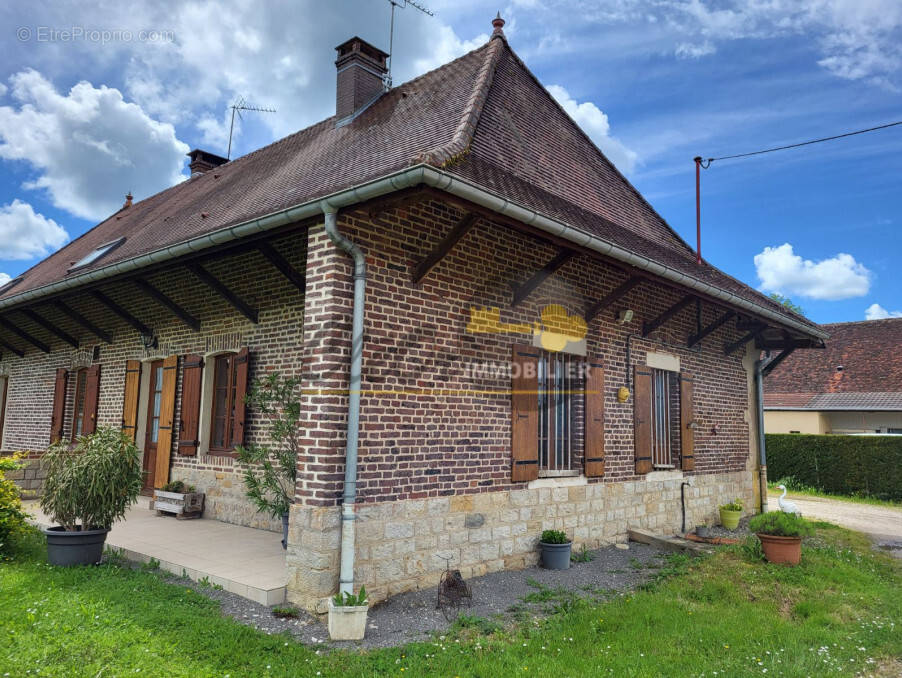 Maison à BRUAILLES