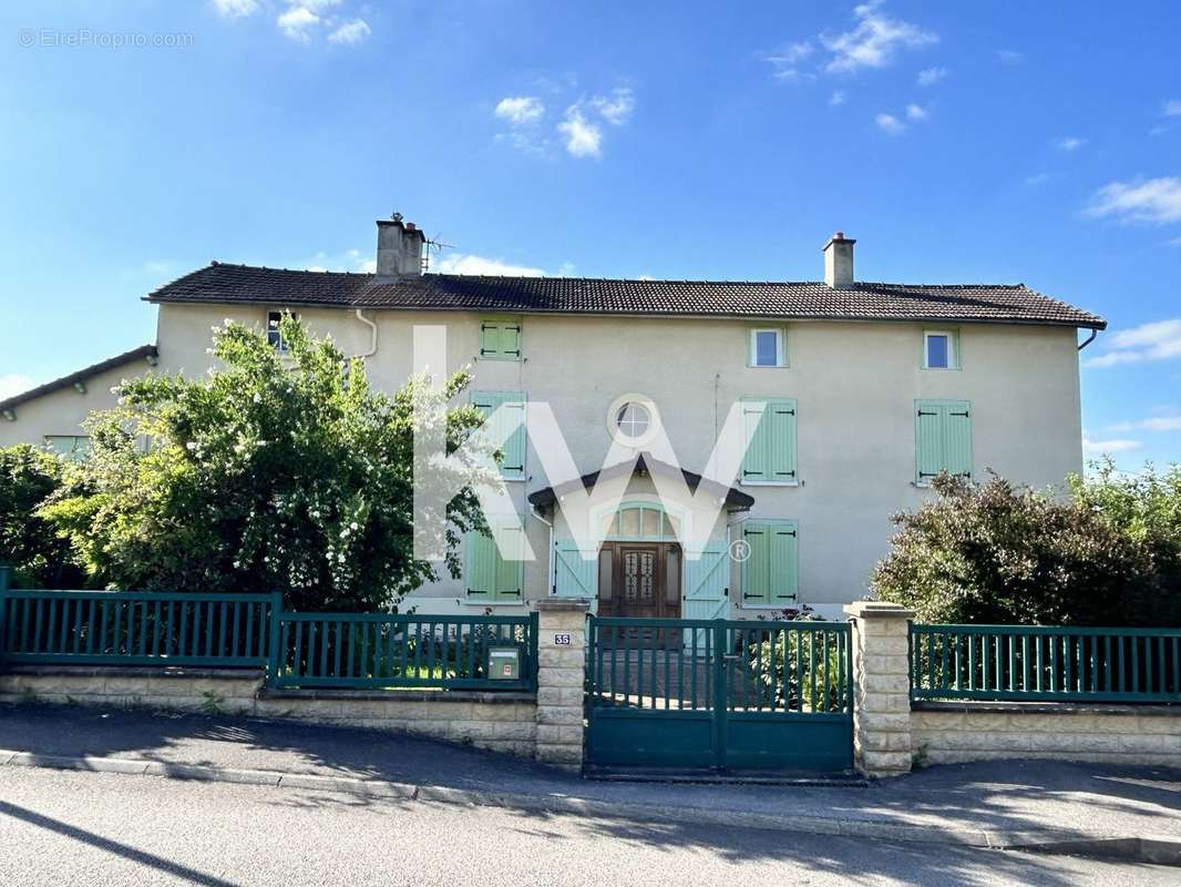 Maison à CONDAT-SUR-VIENNE