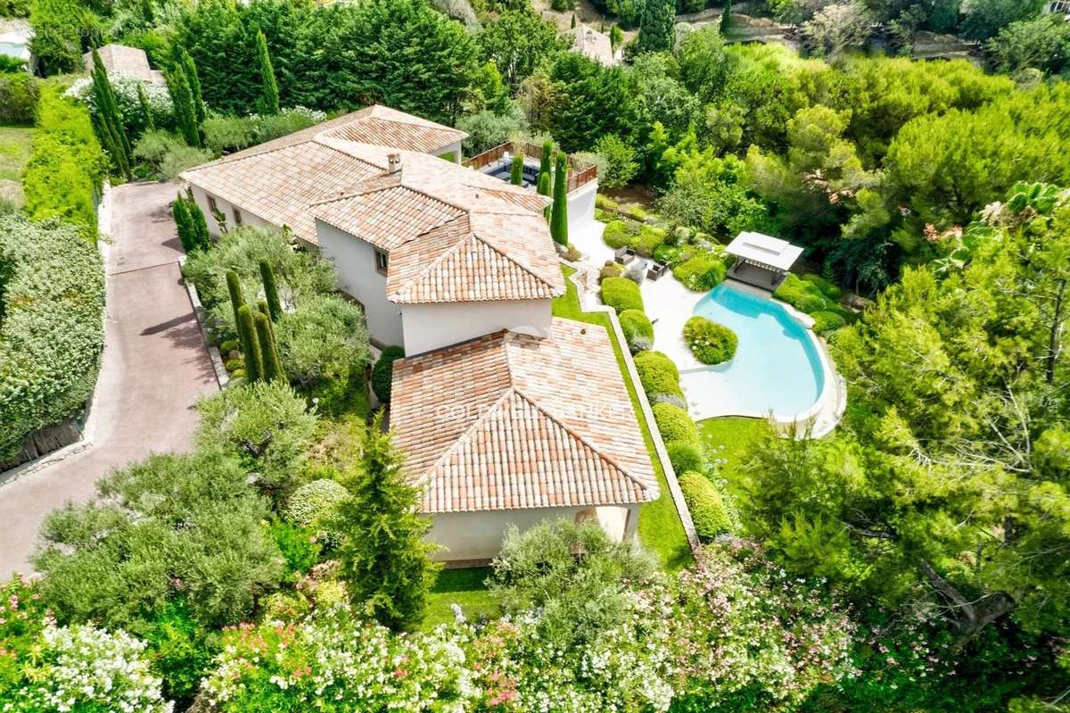 Maison à MOUGINS