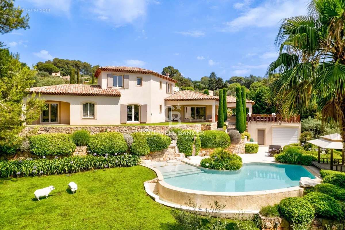 Maison à MOUGINS